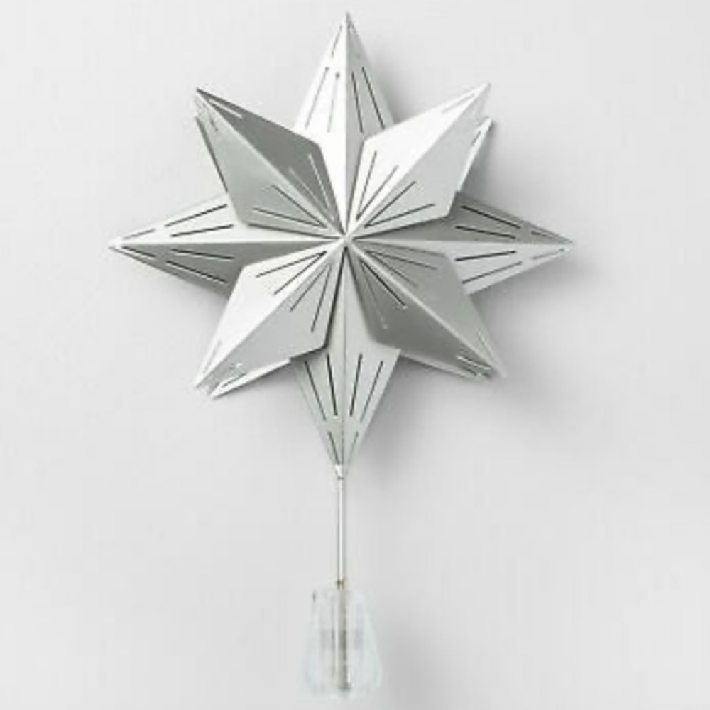 NIB Hearth and hand by magnolia tree topper.